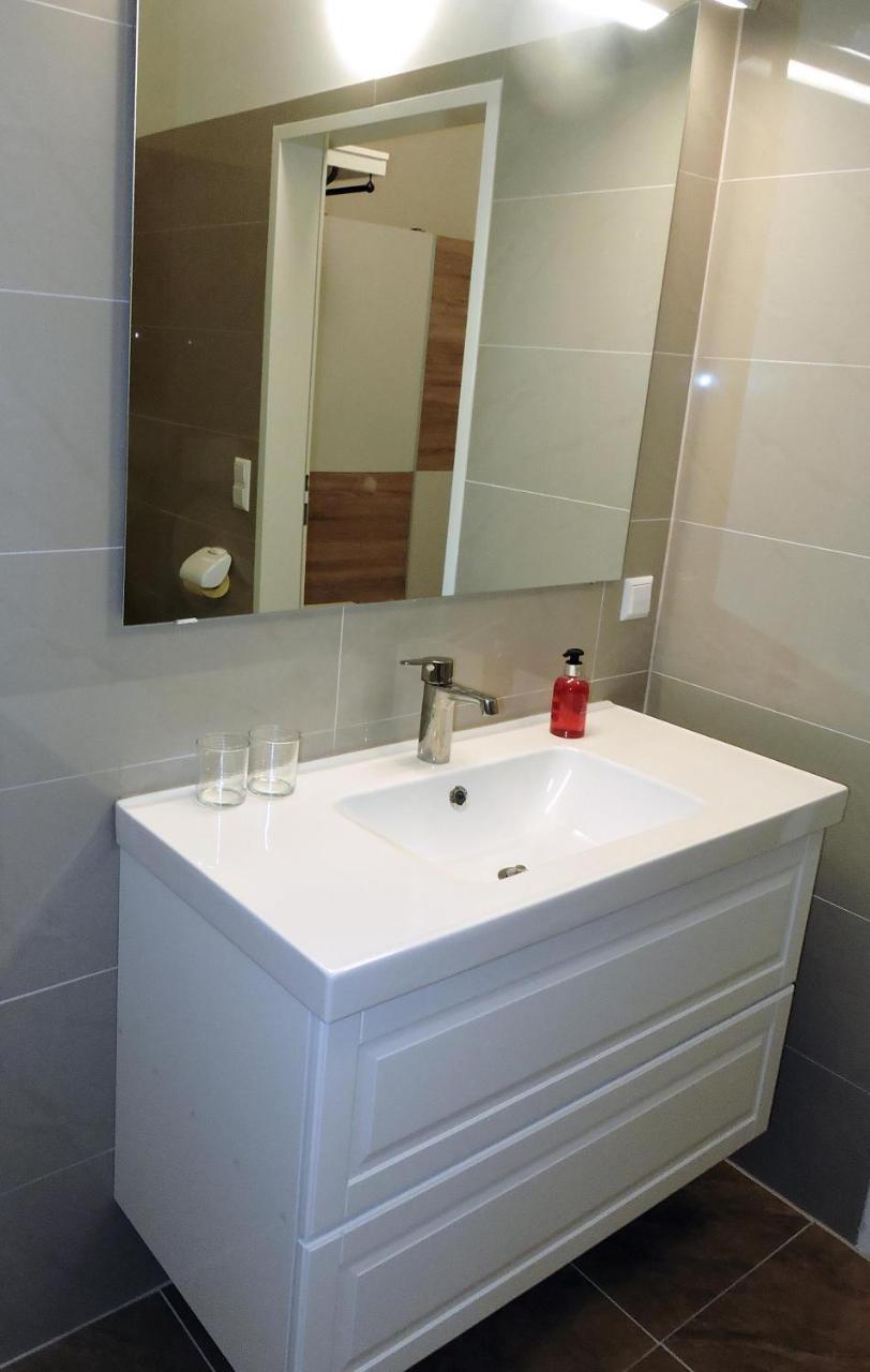 215 Apartment Wien 4-6 Pers 42M2 Klagenfurt am Woerthersee Buitenkant foto