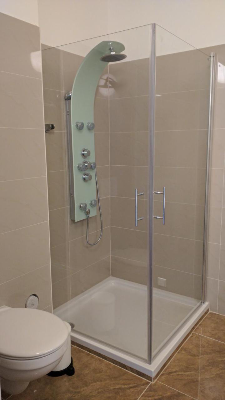 215 Apartment Wien 4-6 Pers 42M2 Klagenfurt am Woerthersee Buitenkant foto